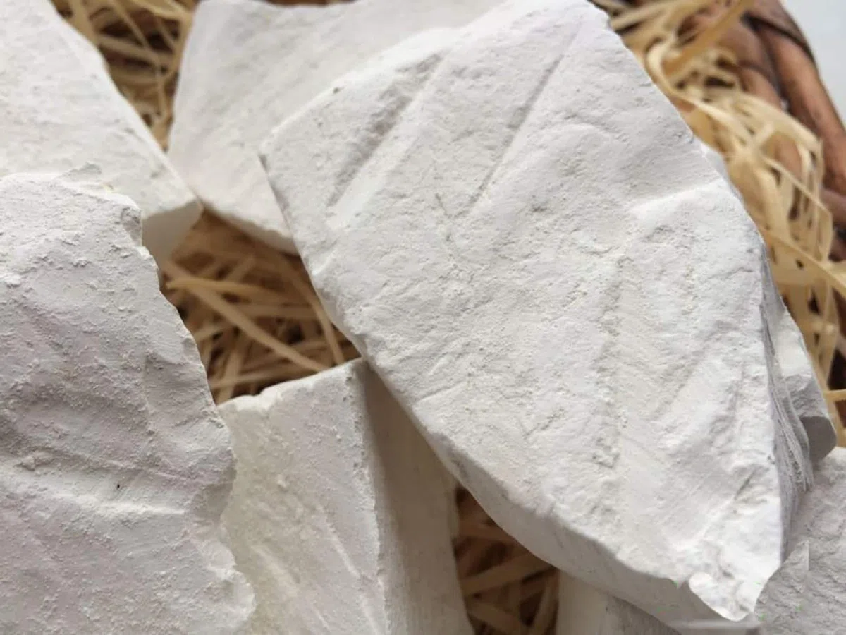 New Oskol Natural Chalk Chunks – Pezzi di gesso minerale di alta qualità, consistenza dura e croccante, 110 g